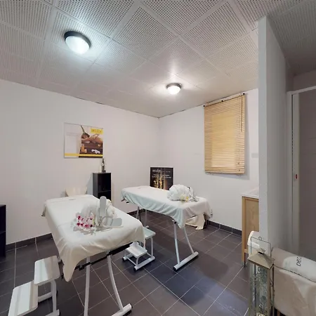 In 3 Vallees With Pool & Sauna Apartment Orelle