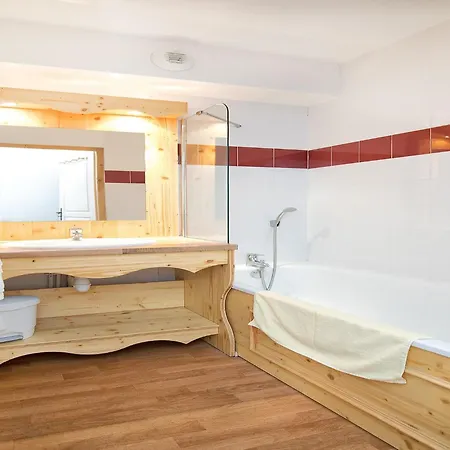 Apartment In 3 Vallees With Pool & Sauna Orelle