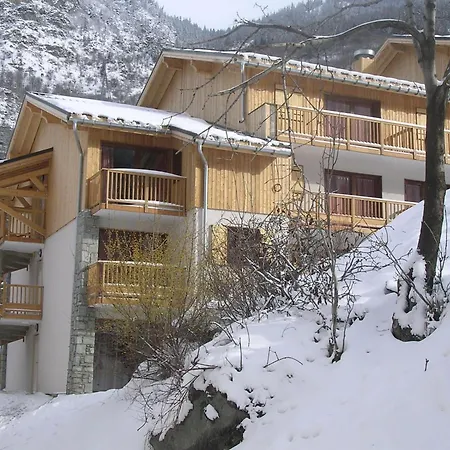Apartment In 3 Vallees With Pool & Sauna